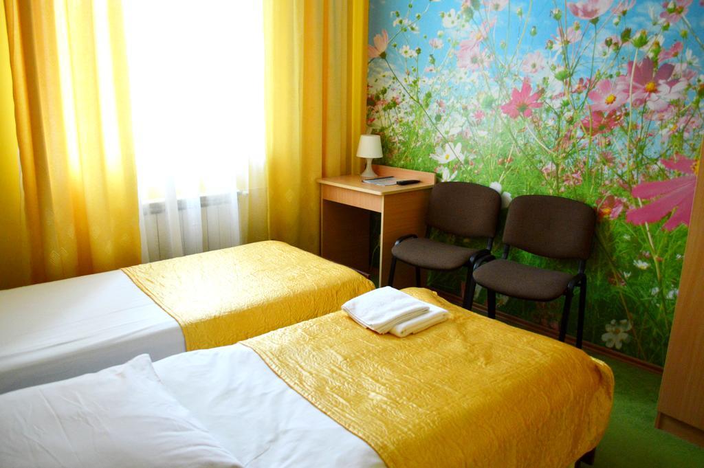 Hotel Monika Краков Экстерьер фото