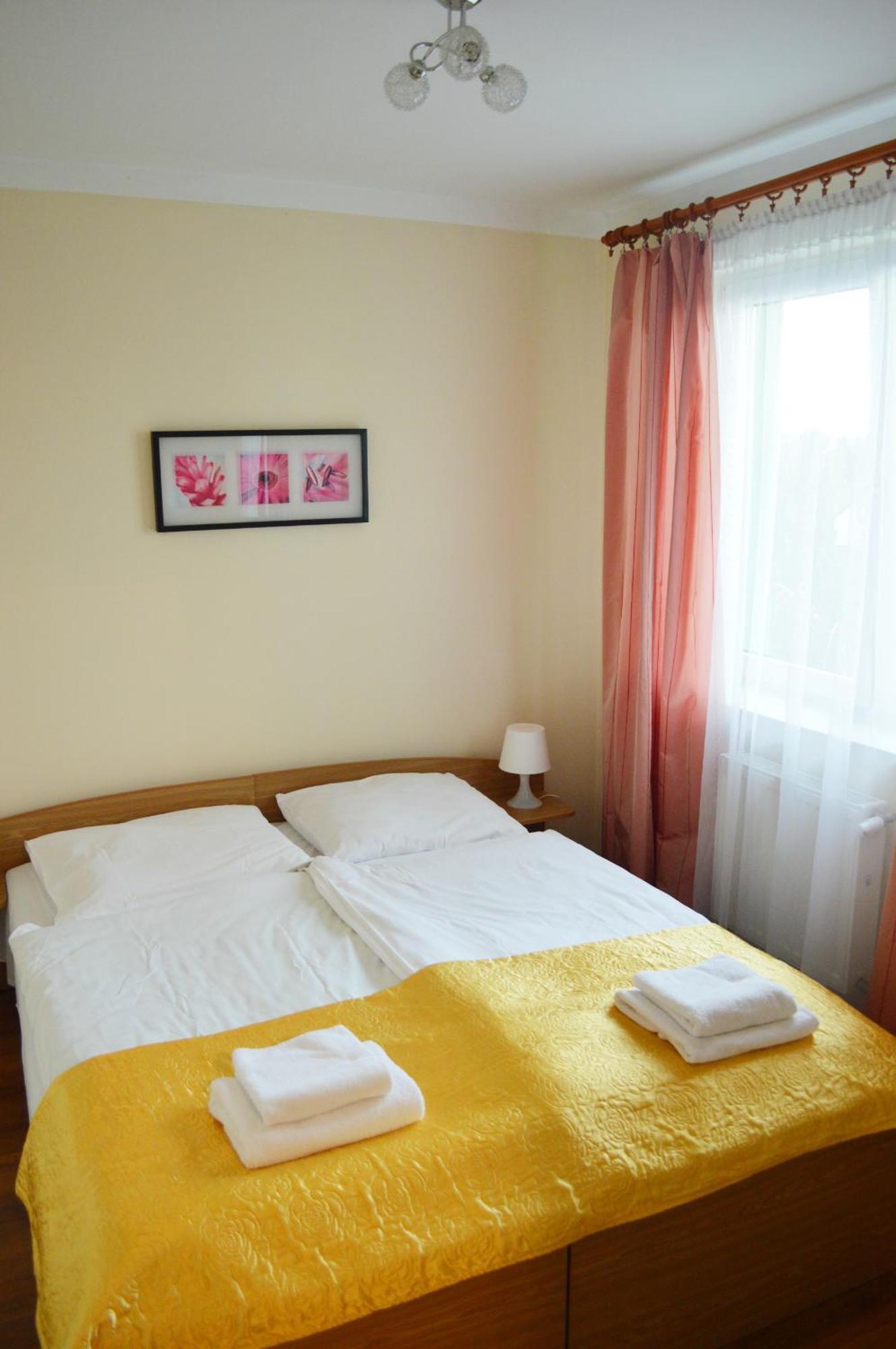 Hotel Monika Краков Экстерьер фото