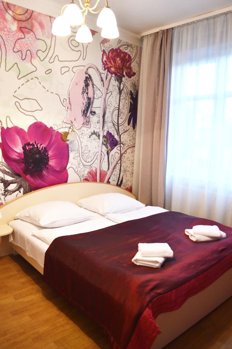 Hotel Monika Краков Экстерьер фото