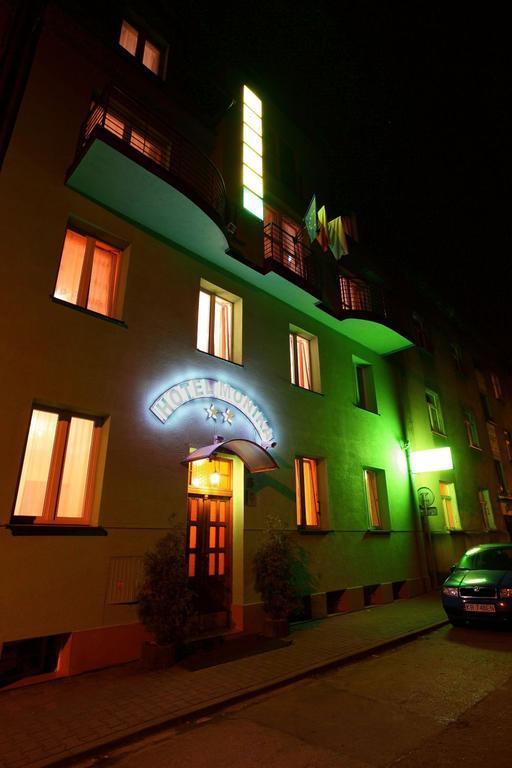 Hotel Monika Краков Экстерьер фото